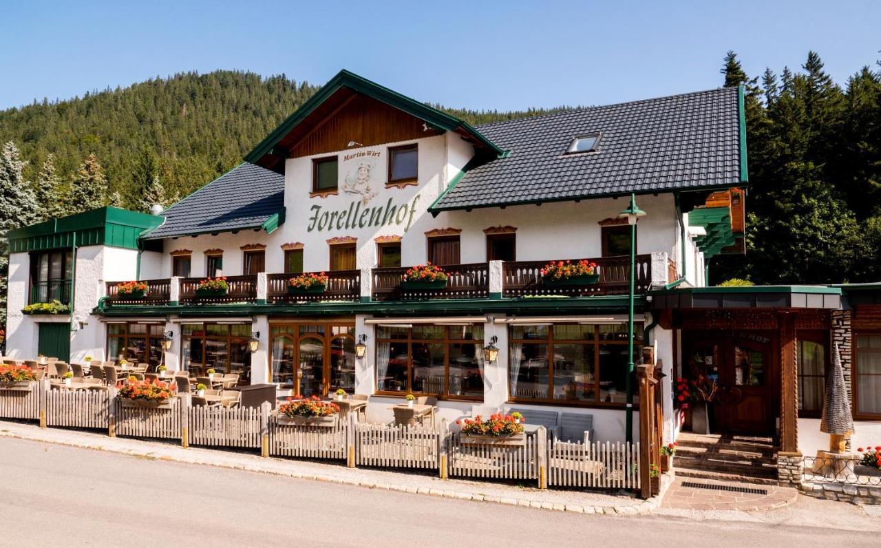 Hotel-Restaurant Forellenhof Puchberg am Schneeberg Exterior photo